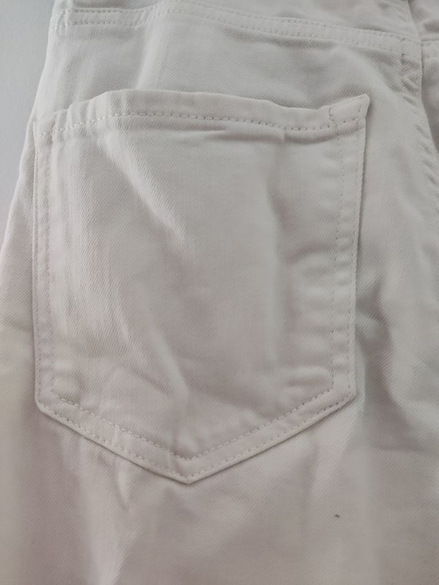 Pantalones Stradivarius blancos, talla 32
