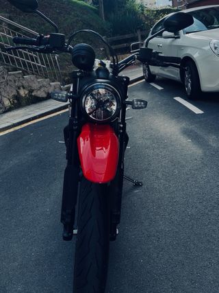 DUCATI SCRAMBLER URBAN MOTARD