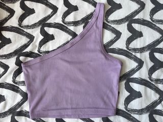 Top morado - Talla S NUEVO