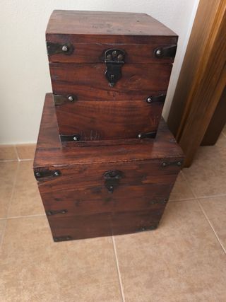 2 cassapanche vintage in legno