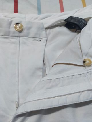 Pantalón chino Capri Zara 