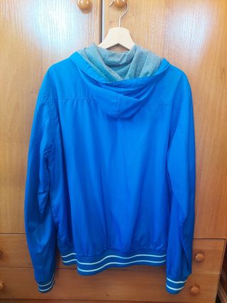 Chaquetón 19 ideal para el frío y la lluvia