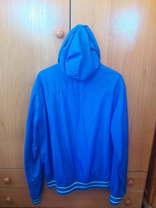 Chaquetón 19 ideal para el frío y la lluvia