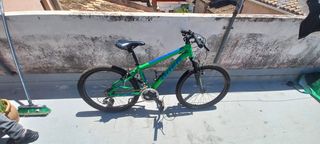 Bicicleta montaña 24" verde
