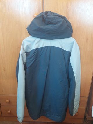 Chaquetón 15  decathlon ideal para el frío y lluvi