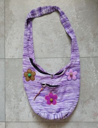 Bolso hippy morado sin cremallera