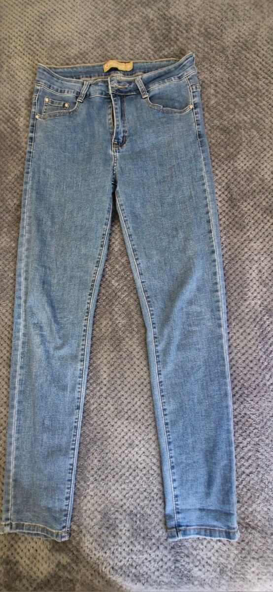 Jeans elásticos azul claro