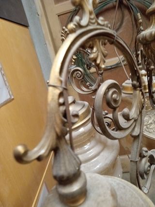 Lampadario vintage in ottone e vetro