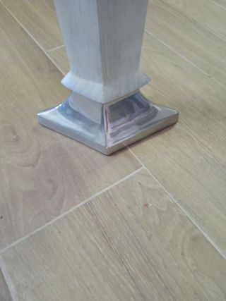 Jarrón metal blanco plata