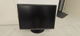 OFERTA 70€ MONITOR 30 PULGADAS