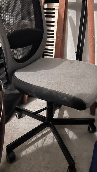 Silla oficina giratoria gris
