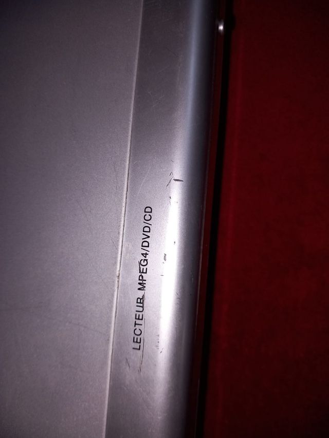 Gris Plata En MANO PREFERERIDO