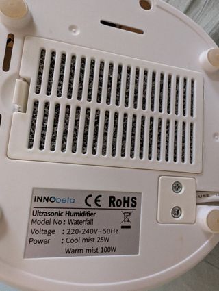 Humidificador INNObéta blanco y azul