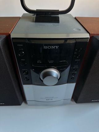 Minicadena Sony CMT-EH10 | CD, Radio, Cassette