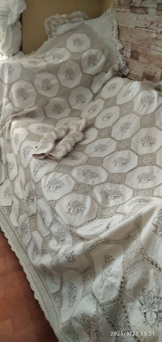 Toalha de mesa em algodão e fio - bege/e cinza