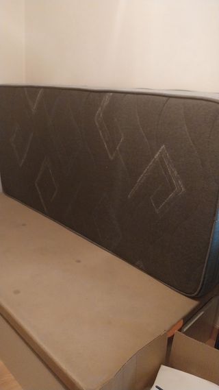 Cama/canapé individual + Gavetero+colchón