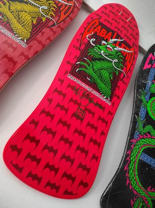 Skate Powell Peralta caballero bats firmada VCJ