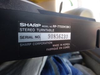 SHARP RP-7700H(BK) STEREO TURNTABLE