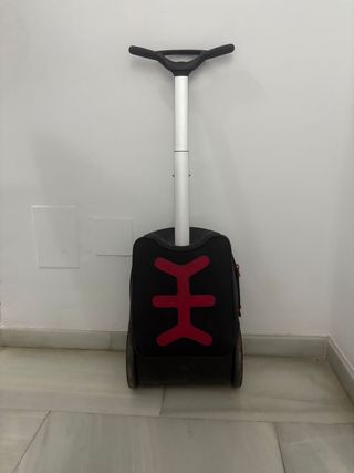 Mochila trolley negra con ruedas