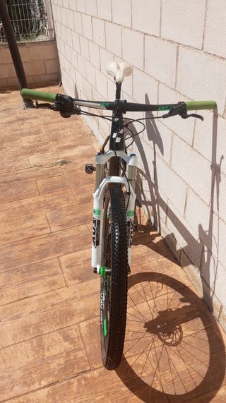 Bicicleta MTB Cube Elite C68