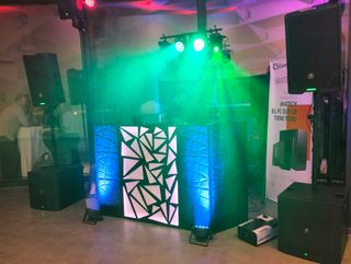 DJ, Sonido e Iluminación Desde
