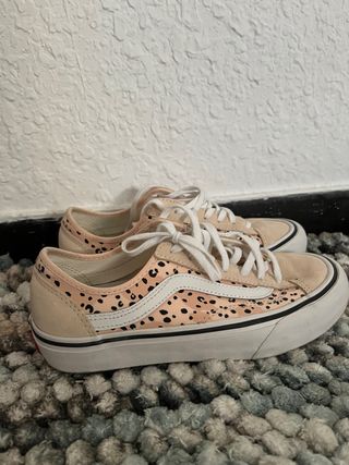 Zapatillas Vans Leopard - Beige/Rosa