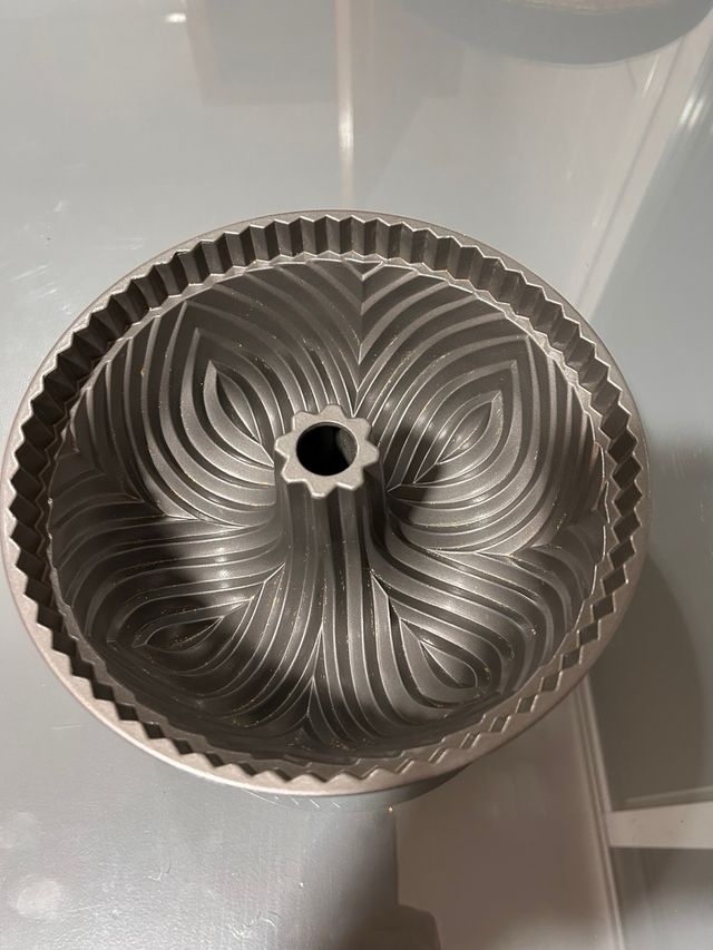 Molde Bundt Nordic Ware Babaria.