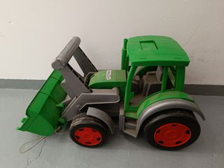 Tractor con remolque Walder.