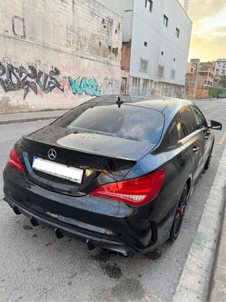 Mercedes-Benz Clase CLA 2015