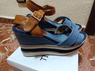 Zapatos cuña denim marrón