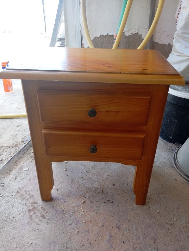 Mesita noche 2 cajones madera