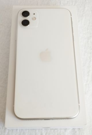 iPhone 11 Blanco - Como Nuevo