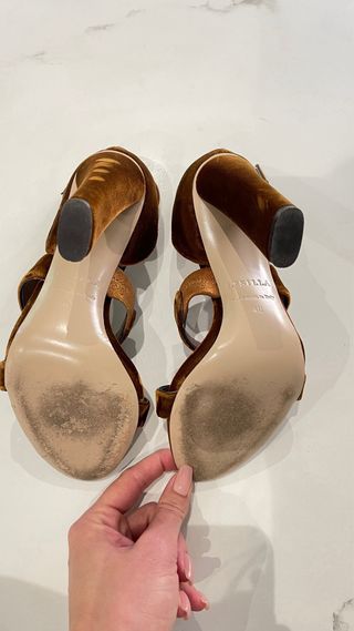 Sandalias Le Silla terciopelo marrón