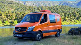 Alquiler Furgoneta Camper · Autocaravana · Madrid