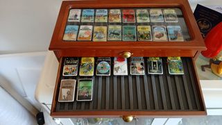 Tintín coleccionista: maquetas, figuras, objetos.