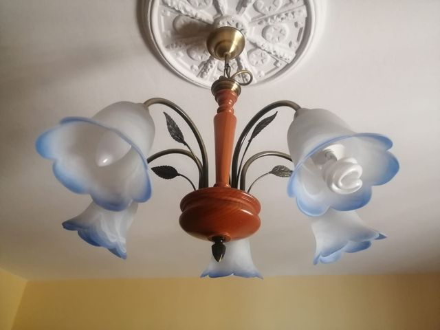 Lámpara 5 tulipas madera cristal