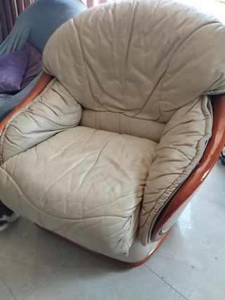 30€ x 2 Sofás individual de piel beige oferta 