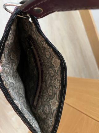 Bolso bandolera cuero morado