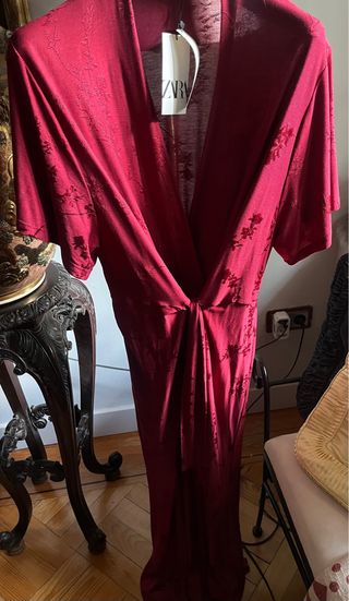 Mono jacuard zara rojo brocado talla S