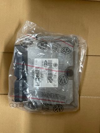 Centralita Motor 036906034CB