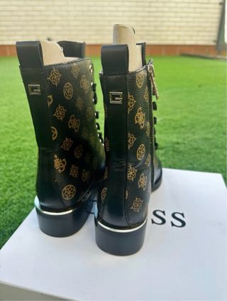 Botines Guess militares negros y marrón