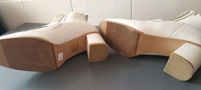 Botines beige y blancos Rockaway