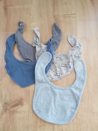 12 Baberos bebé - Triangulares