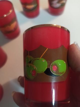 Vasitos rojos de aperitivo vintage