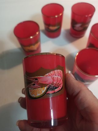 Vasitos rojos de aperitivo vintage