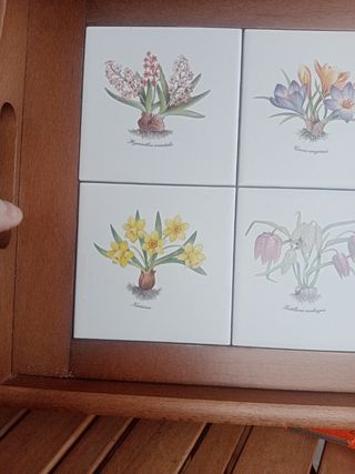 Vassoio legno piastrelle fiori