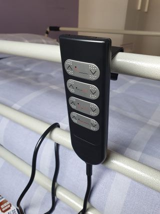 Cama eléctrica articulada con elevación y colchón