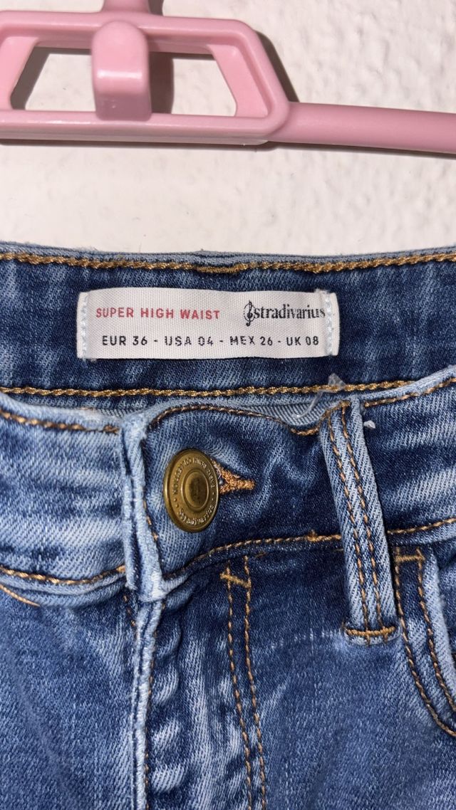Jeans Stradivarius Super High Waist, talla 36.