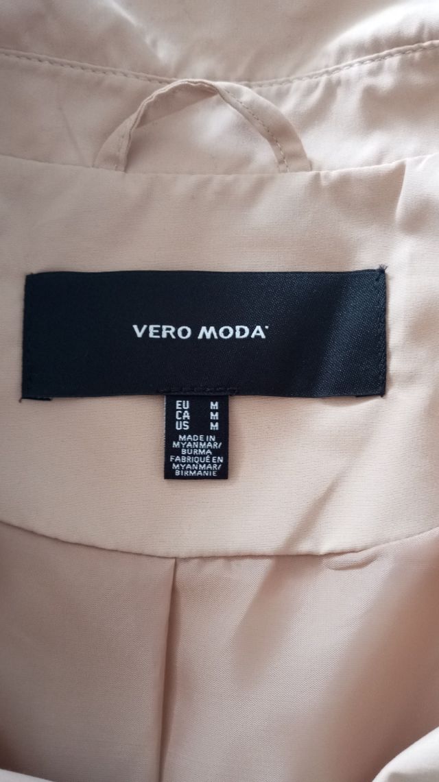 Gabardina beige Vero Moda talla M