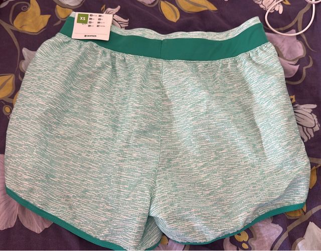 Shorts Decathlon - Talla XS